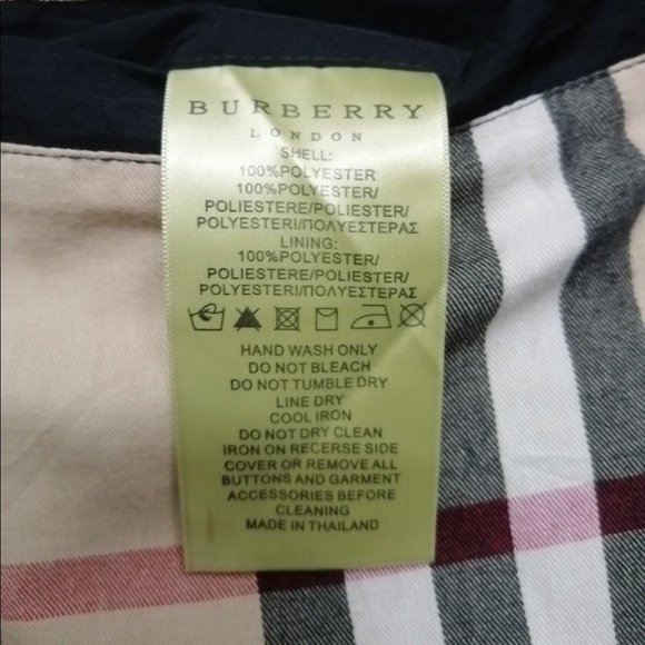 ❌. SOLD ❌. Burberry Rain Coat Sz M. Black Color. - Picture 5 of 10